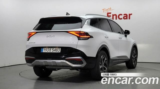 Kia Sportage 2023 — photo 2