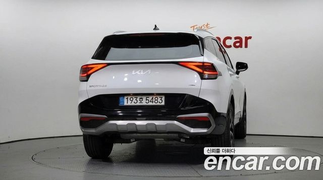 Kia Sportage 2023 — photo 4