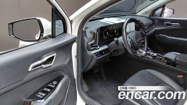 Kia Sportage 2023 — photo 13
