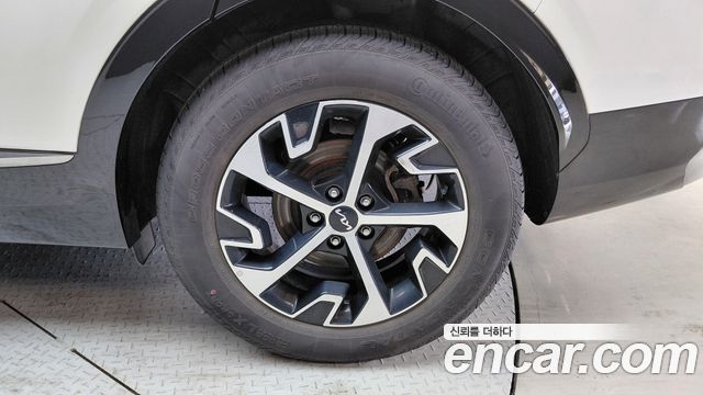 Kia Sportage 2023 — photo 7