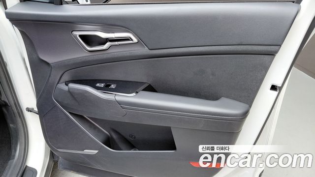 Kia Sportage 2023 — photo 14