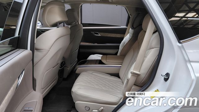 Genesis GV80 2023 — photo 17