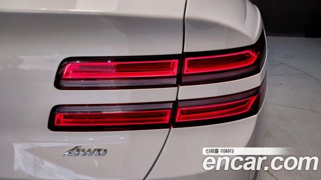 Genesis GV80 2023 — photo 9