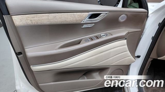 Genesis GV80 2023 — photo 15