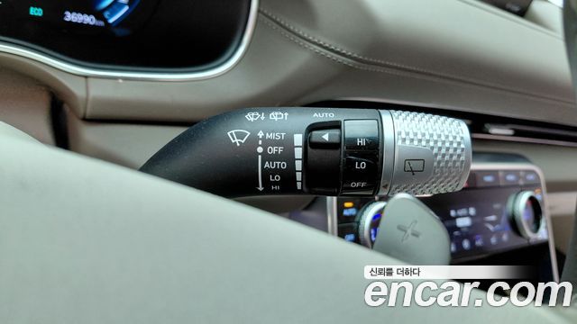Genesis GV80 2023 — photo 30