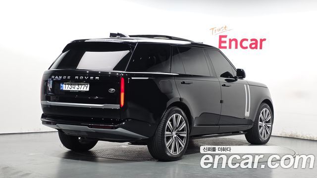 Land Rover Range Rover 2023 — photo 2