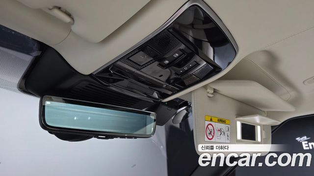 Land Rover Range Rover 2023 — photo 23
