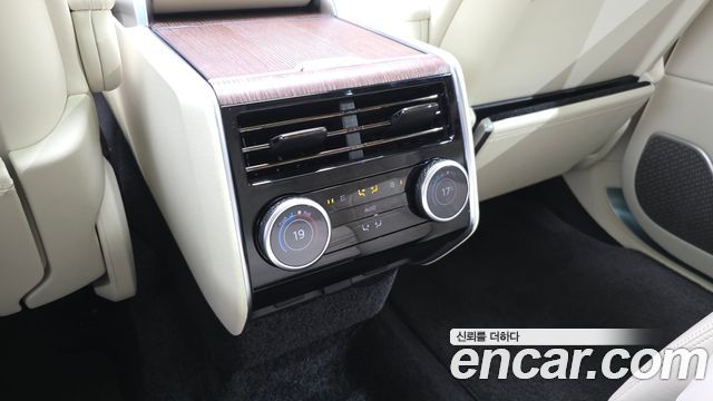 Land Rover Range Rover 2023 — photo 41