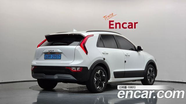 Kia Niro 2024 — photo 2