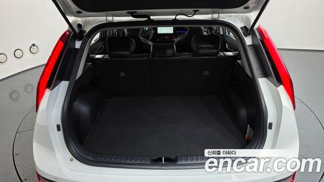 Kia Niro 2024 — photo 23