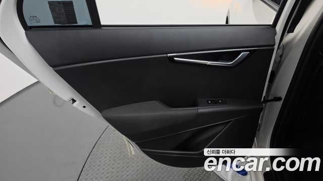 Kia Niro 2024 — photo 15