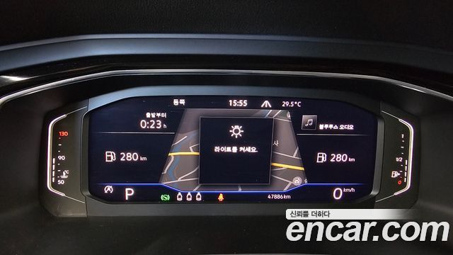 Volkswagen Jetta 2023 — photo 11