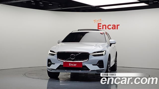 Volvo XC60 2025 — photo 3