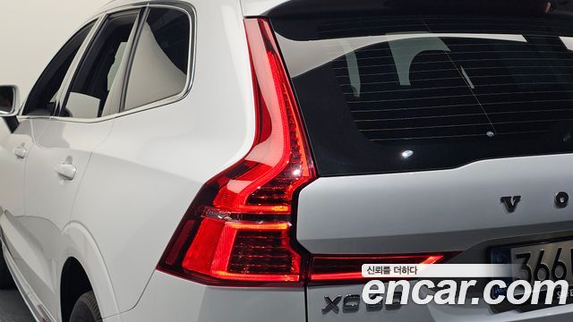 Volvo XC60 2025 — photo 9