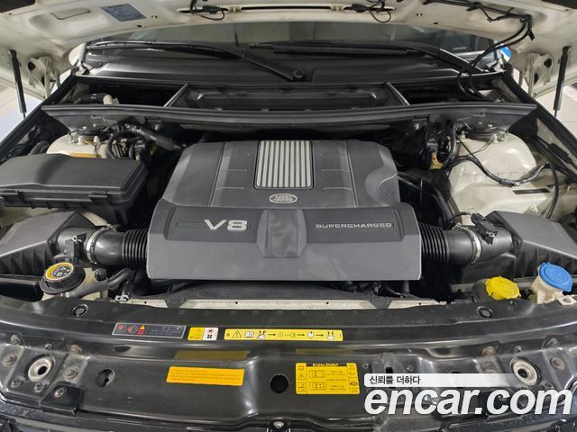 Land Rover Range Rover 2012 — photo 6