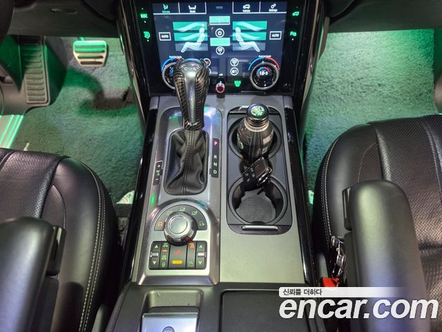 Land Rover Range Rover 2012 — photo 10