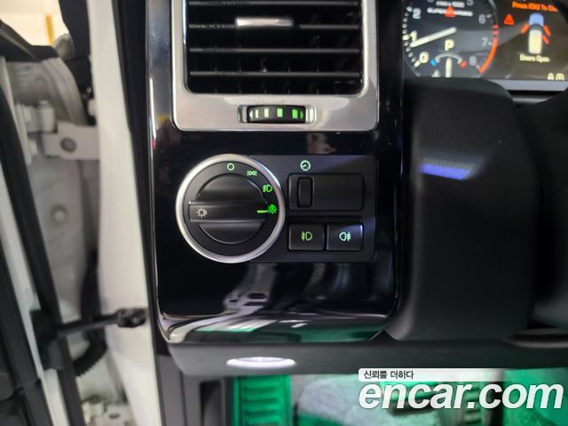 Land Rover Range Rover 2012 — photo 13