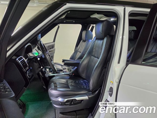 Land Rover Range Rover 2012 — photo 15