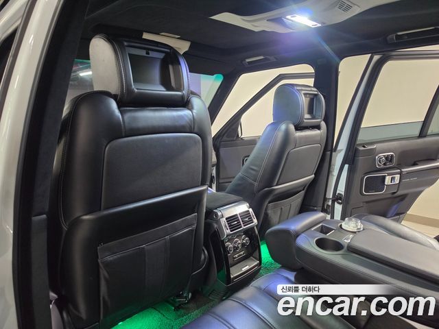 Land Rover Range Rover 2012 — photo 17