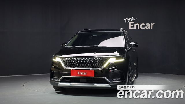Kia Canival 2021 — photo 3