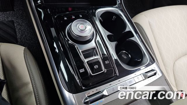 Kia Canival 2021 — photo 9