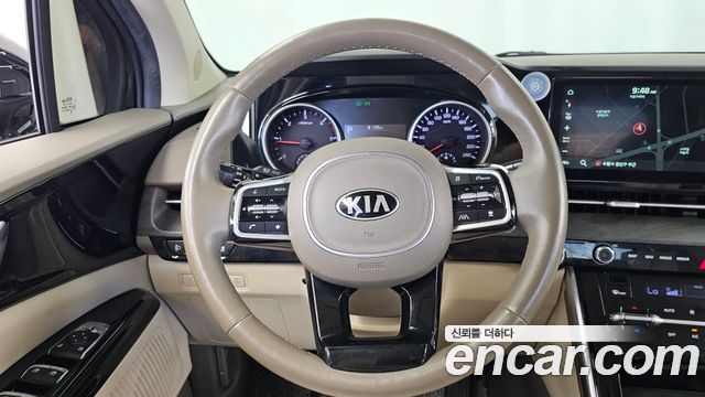 Kia Canival 2021 — photo 13