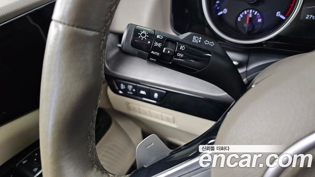 Kia Canival 2021 — photo 14