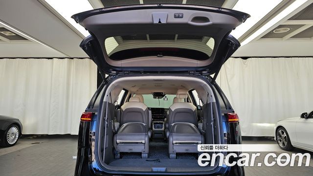 Kia Canival 2021 — photo 20