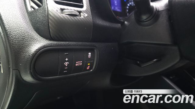 Kia K3 2013 — photo 23