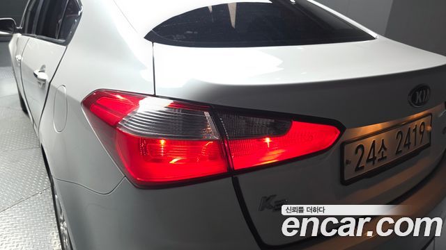 Kia K3 2013 — photo 9
