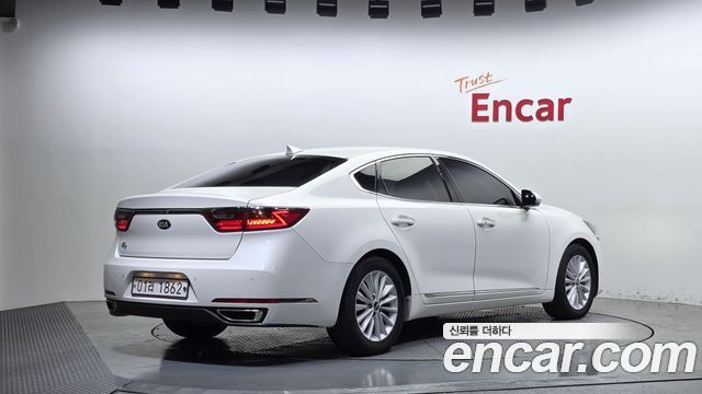 Kia K7 2018 — photo 2