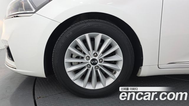 Kia K7 2018 — photo 5