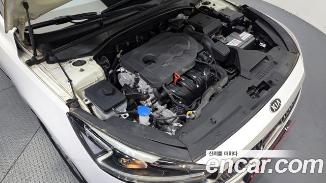 Kia K7 2018 — photo 6
