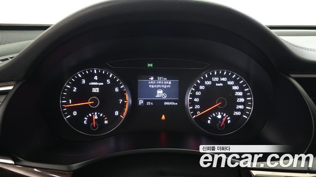 Kia K7 2018 — photo 11
