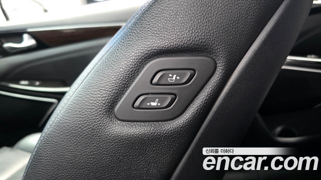 Kia K7 2018 — photo 23