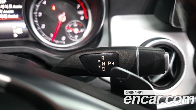Mercedes-Benz CLA-Class 2017 — photo 9