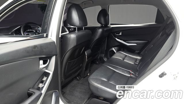 KG Mobility KORANDO 2017 — photo 17