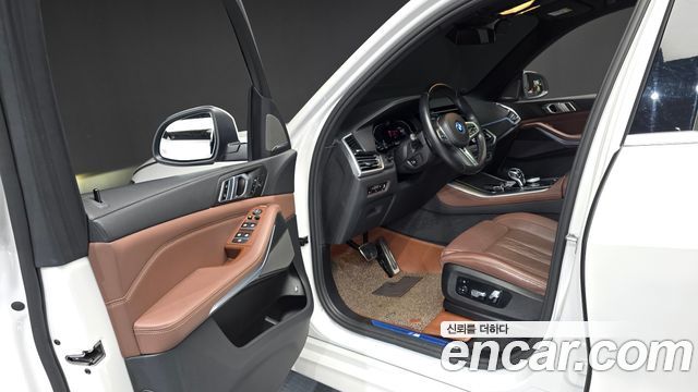BMW X5 2022 — photo 13