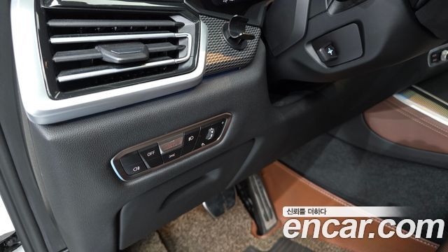 BMW X5 2022 — photo 27