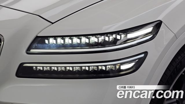 Genesis GV80 2024 — photo 8