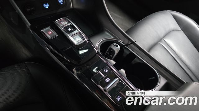 Hyundai Sonata 2022 — photo 9