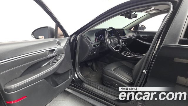 Hyundai Sonata 2022 — photo 10