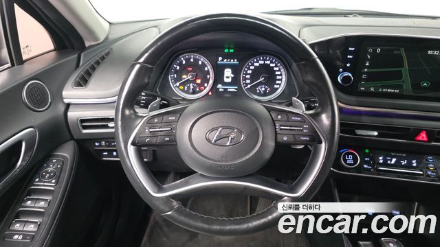 Hyundai Sonata 2022 — photo 14