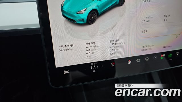 Tesla Model Y 2024 — photo 8
