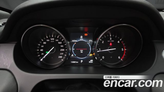 Land Rover Discovery Sport 2017 — photo 8