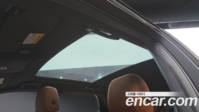 Land Rover Discovery Sport 2017 — photo 16