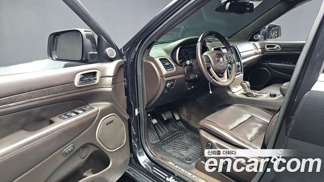 Jeep Cherokee 2016 — photo 10