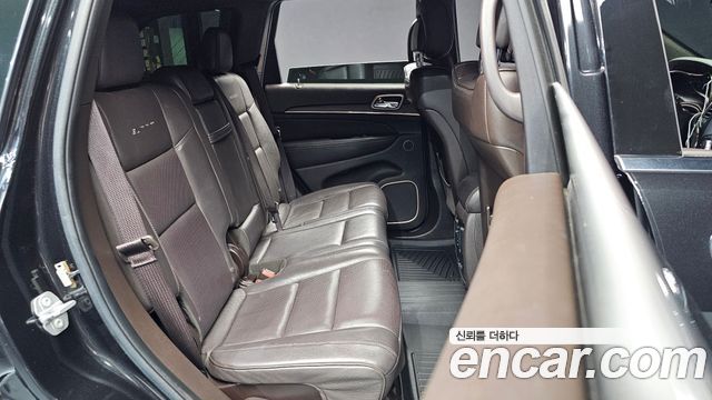 Jeep Cherokee 2016 — photo 11