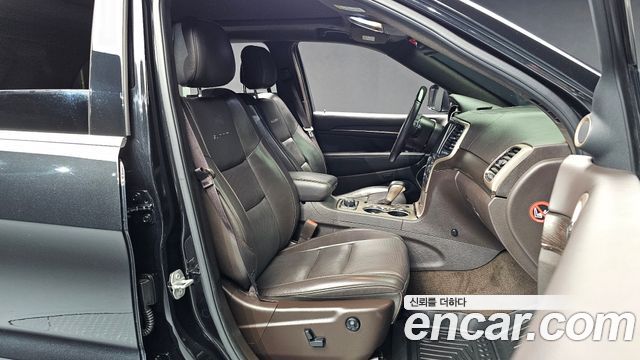 Jeep Cherokee 2016 — photo 12