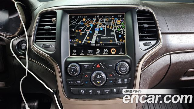 Jeep Cherokee 2016 — photo 14